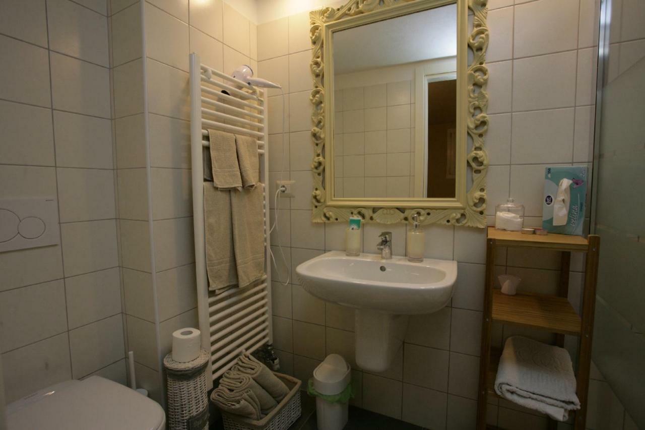 Casnate Con Bernate La Contrada B&B מראה חיצוני תמונה